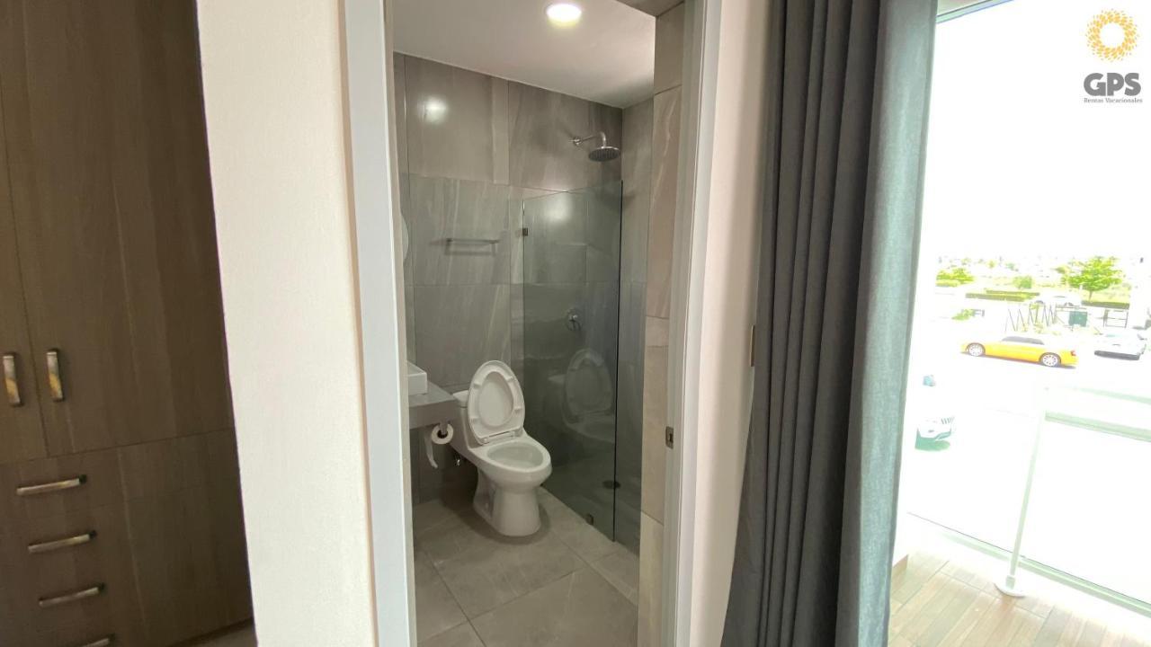 2009 B Habitación Pacifika Con Balcón En La Marina